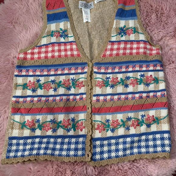 Absolutely adorable vintage jantzen grandma core sweater vest - Picture 2 of 5